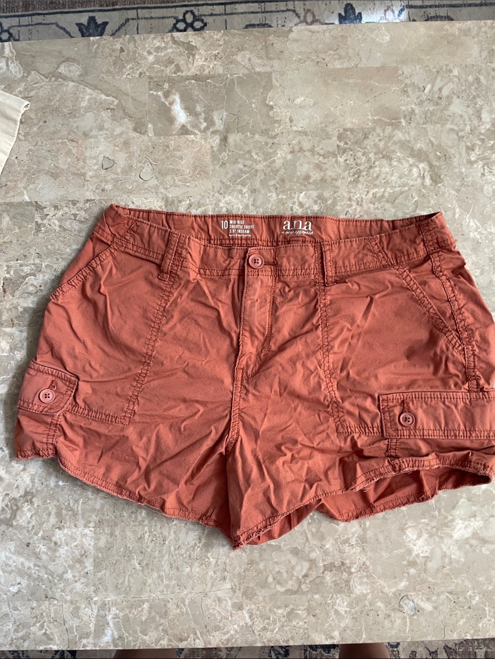 a.n.a Women's Rust-Orange Cargo Shorts
